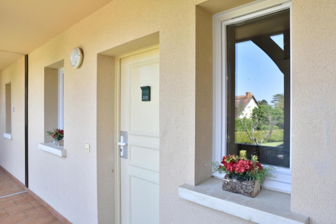 Tres Bel Appartement 8 Personnes Wifi Offert ドーヴィル エクステリア 写真